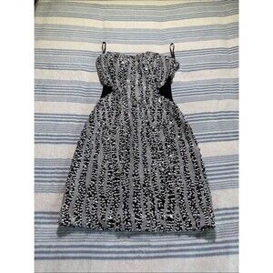 Y2K bebe Black and White Strapless Printed Sundress